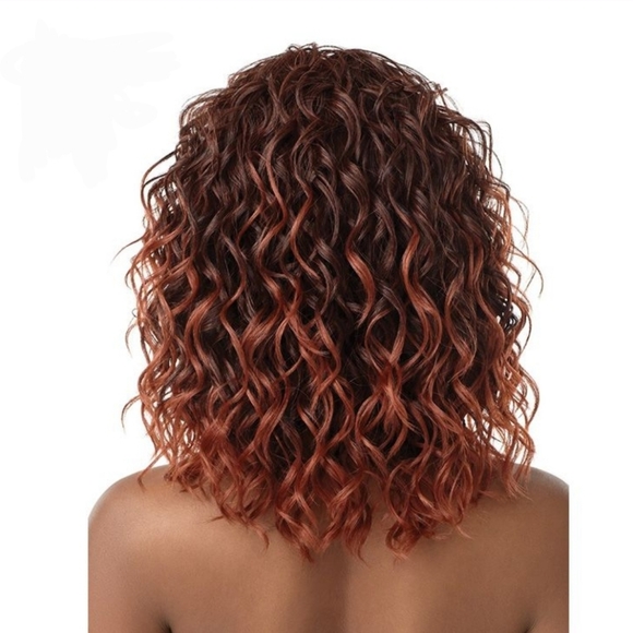 Outre Wet & Wavy loose curl 18"-2T1/30 - Picture 2 of 10